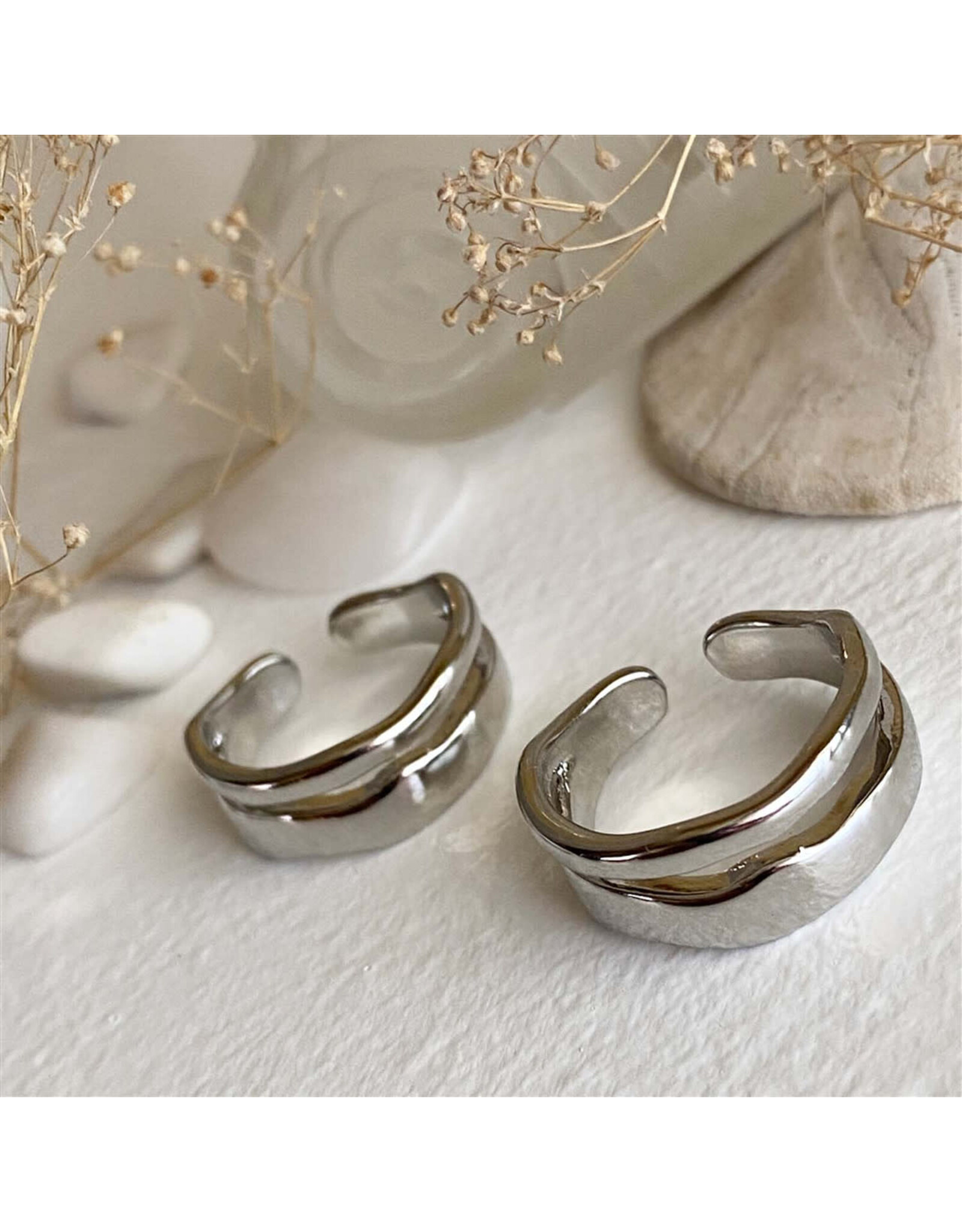 Pika & Bear JRT Chunky Double Band Ring