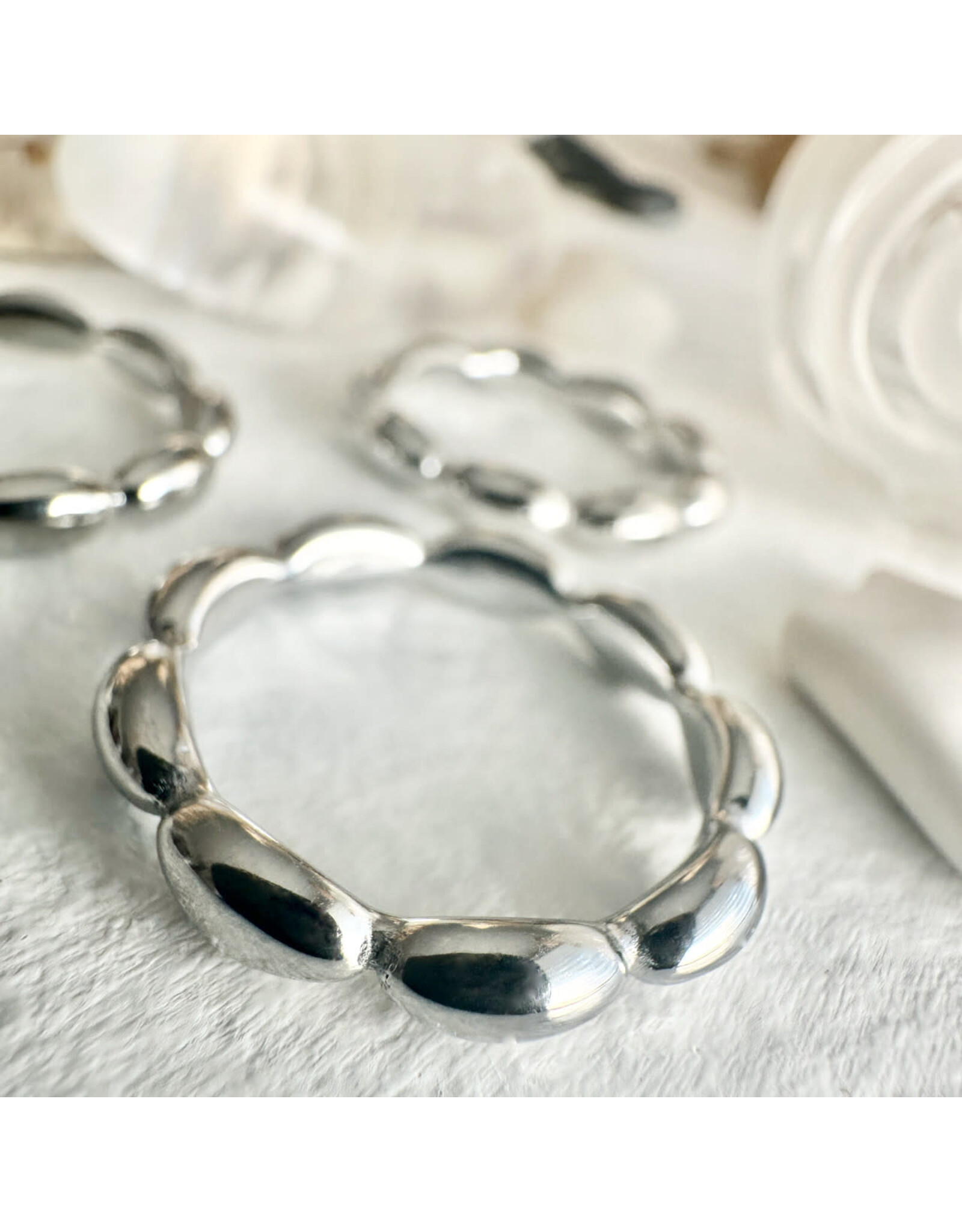 Pika & Bear Excelsa Oval Beaded Ring - Silver