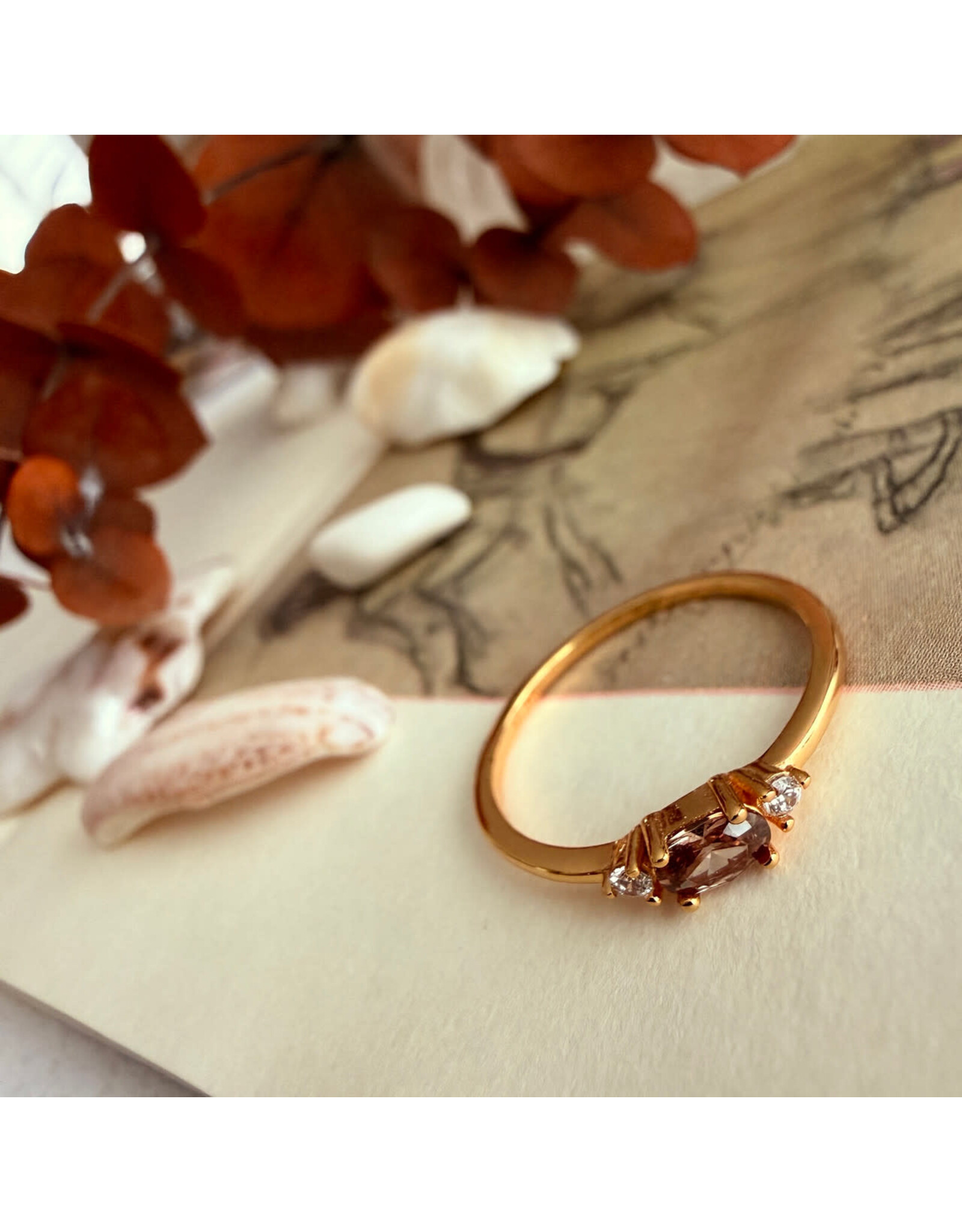 Pika & Bear Cambridge Baguette Ring - Gold