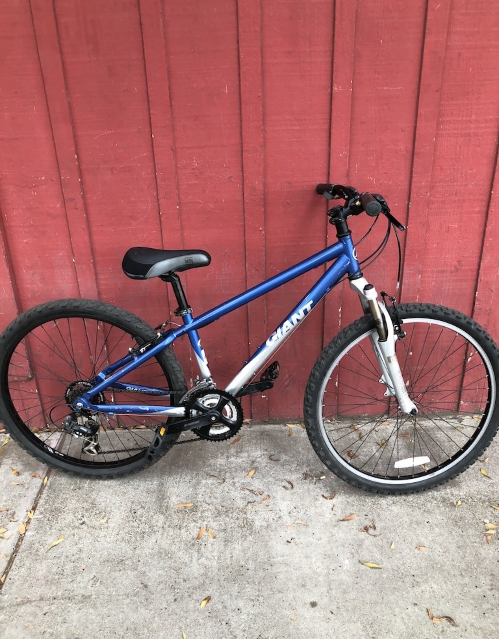 giant boulder bicycle