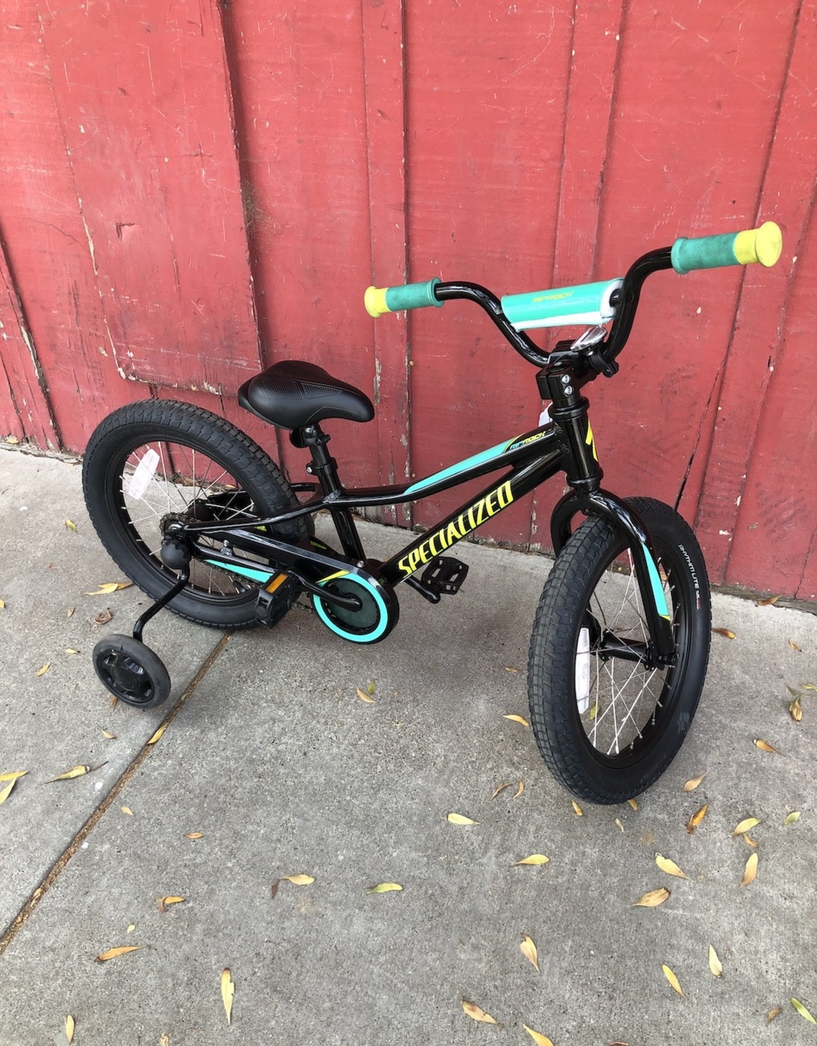 Specialized Riprock 16" - black/teal with training wheels