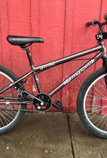 Free Agent Devil 24" BMX