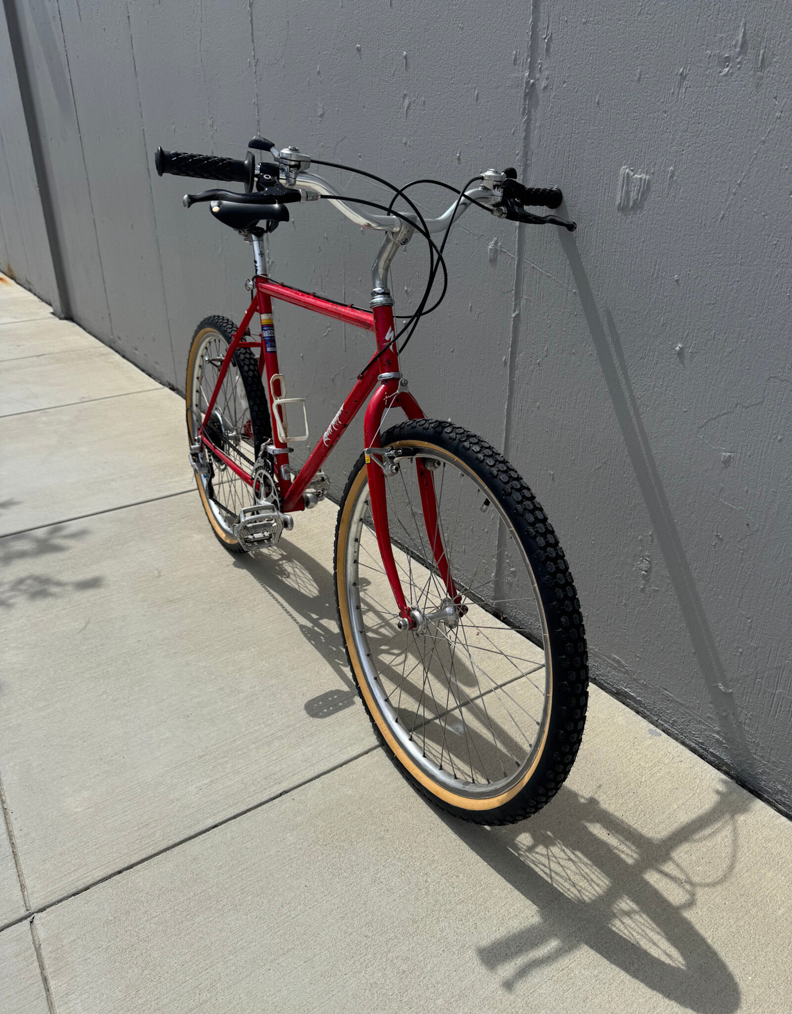 Specialized Rockhopper - Large - Red