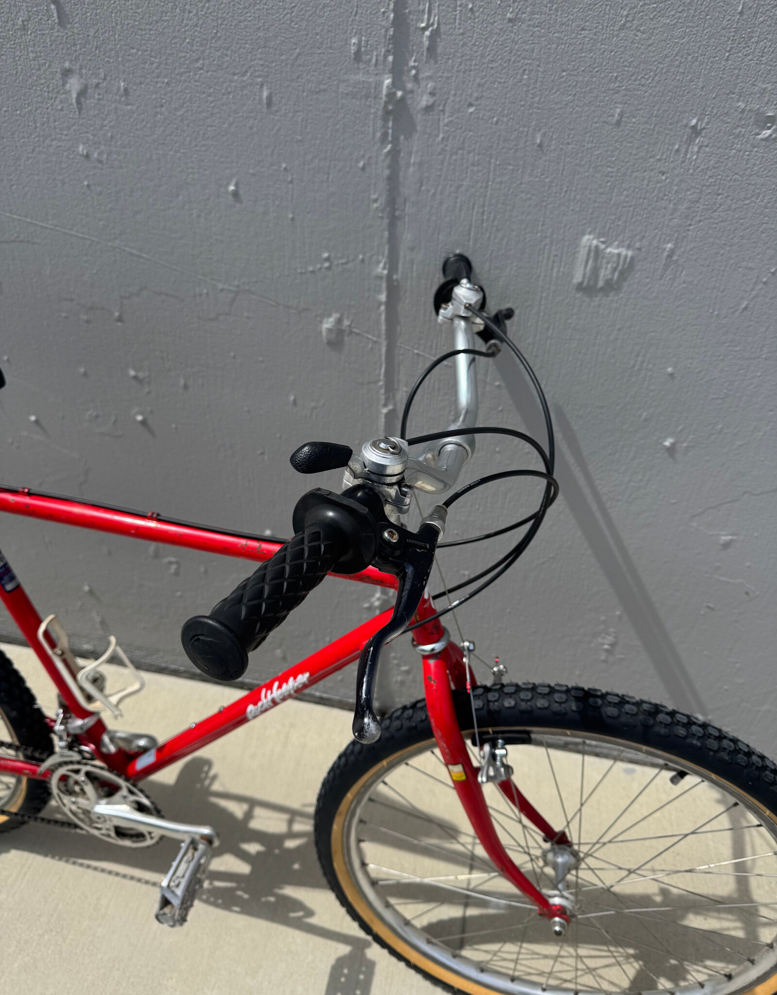 Specialized Rockhopper - Large - Red