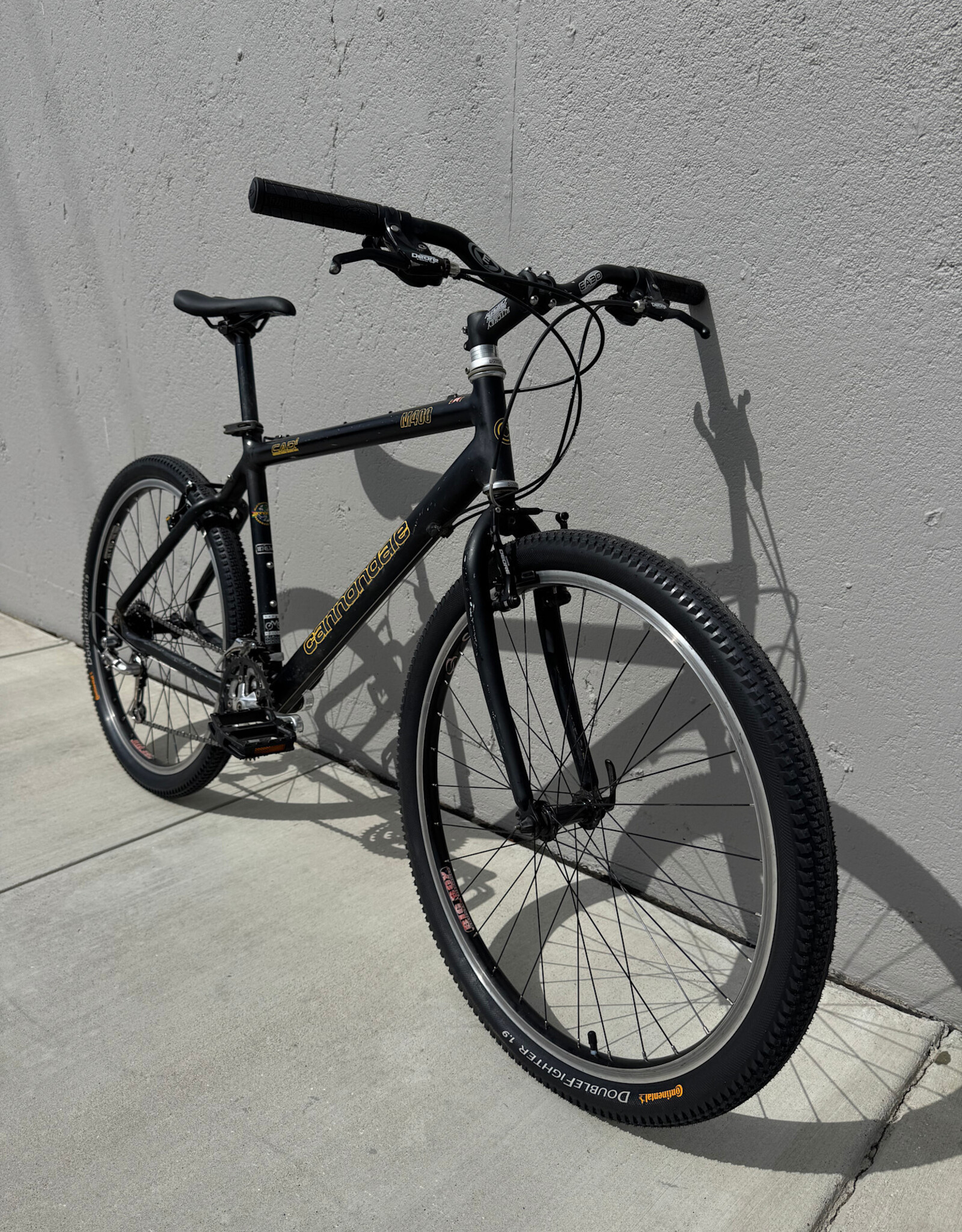 Cannondale M400 - 18" - Black