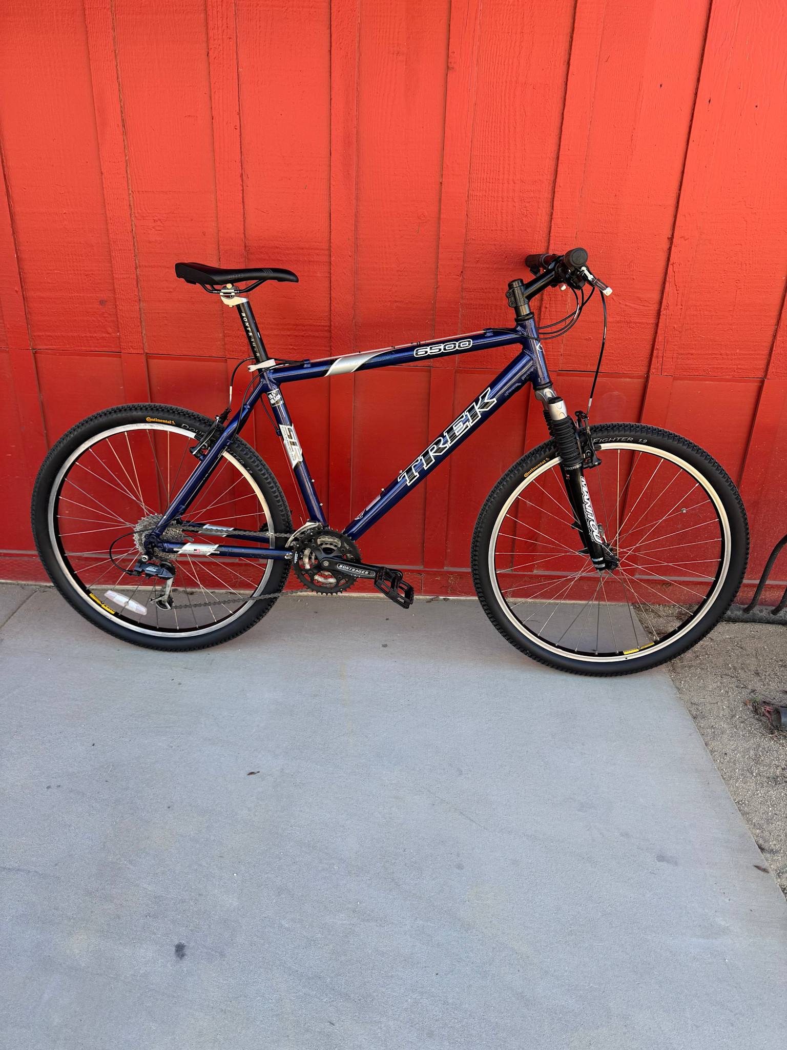 trek-6500-19-blue.jpg