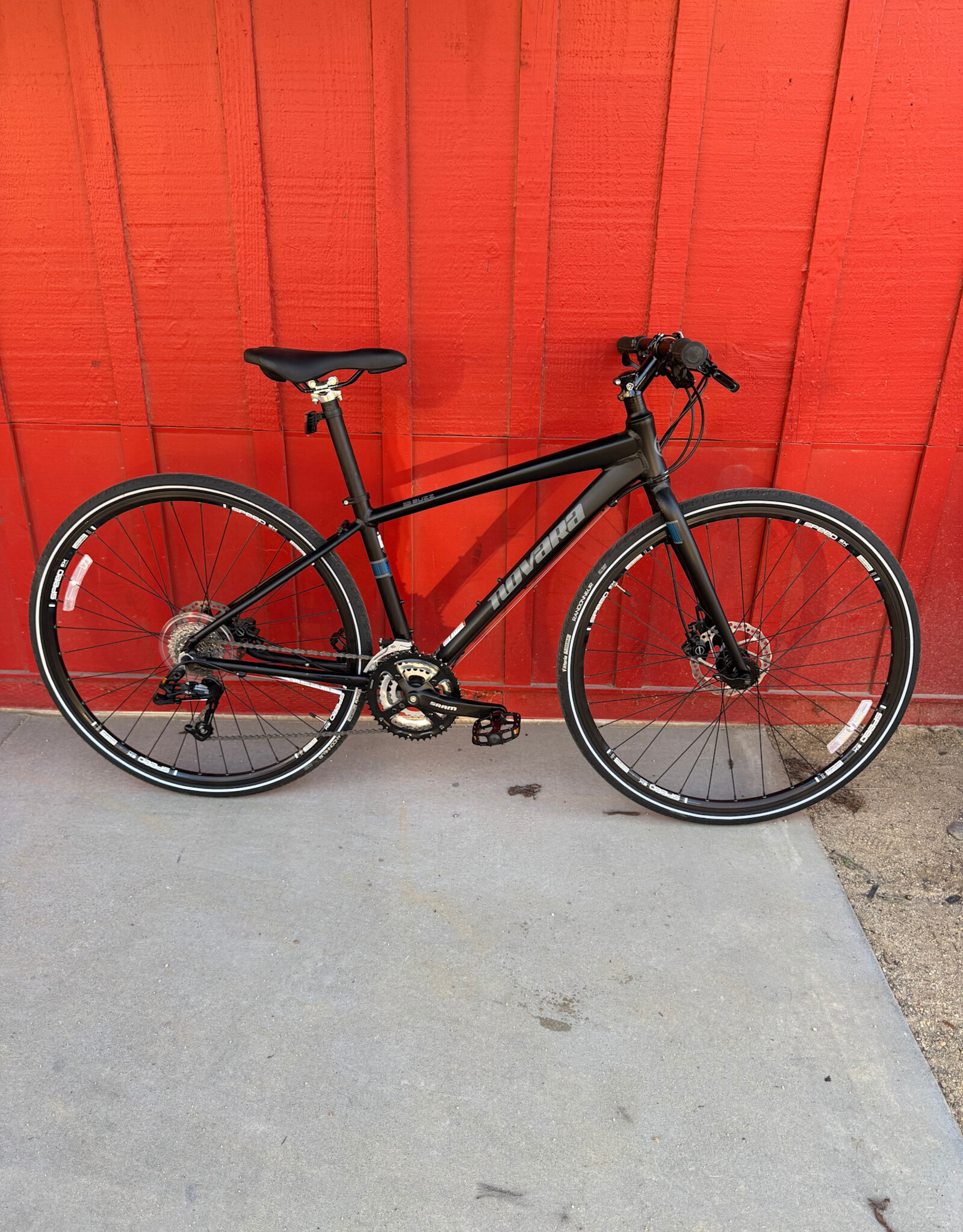 Novara Big Buzz - Small - Black