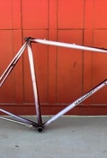 La maison du velo 58x57 purple fade