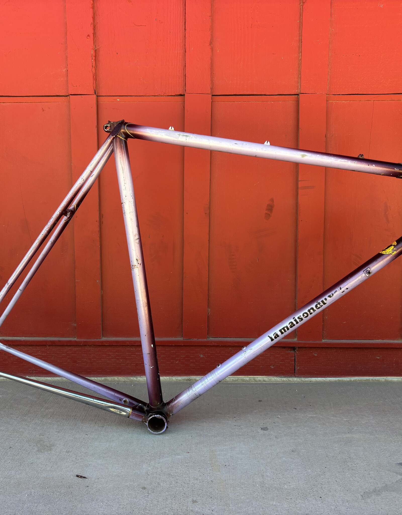 La maison du velo 58x57 purple fade