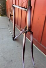 La maison du velo 58x57 purple fade