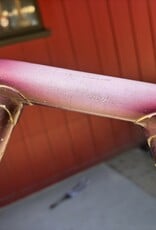 La maison du velo 58x57 purple fade