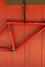 Trek 8000 17.5” red