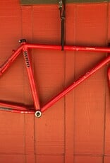 Trek 8000 17.5” red