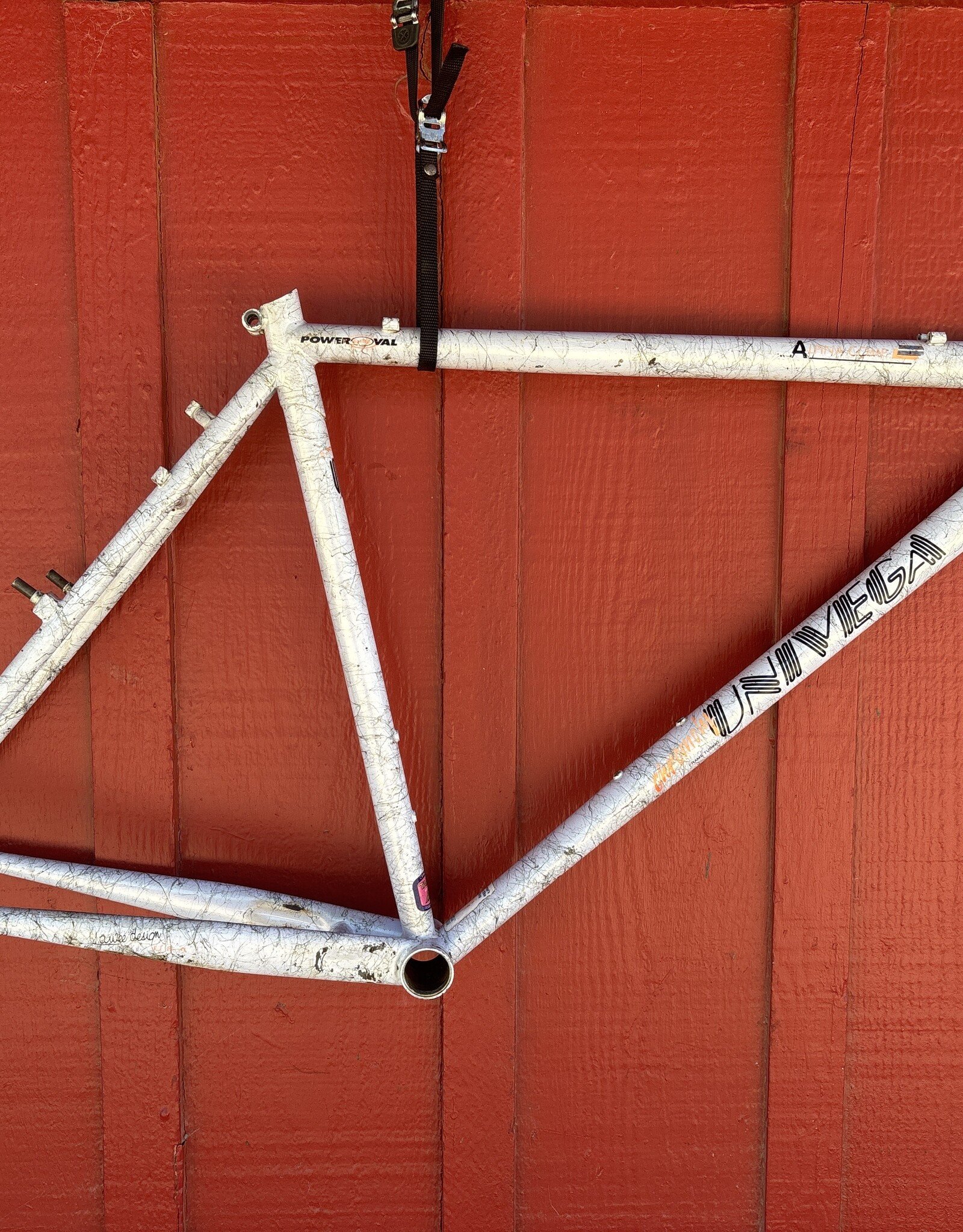 Univega alpina comp 20” white splatter