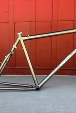 Moots Titanium MTB frame - soft tail - 21"