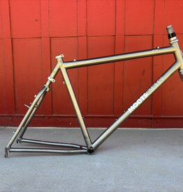 Moots Titanium MTB frame - soft tail - 21"