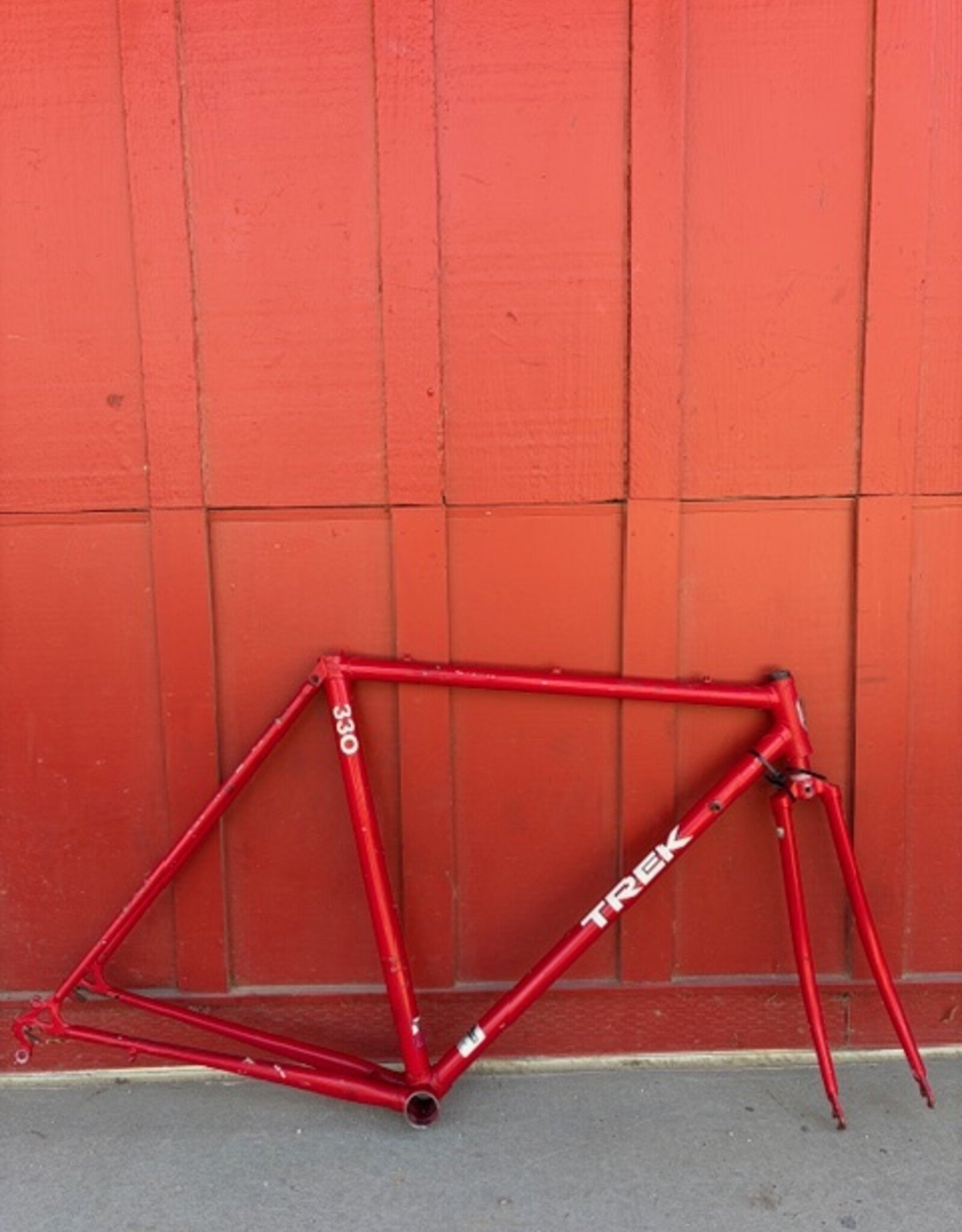 Trek 330 - 52cm - Red