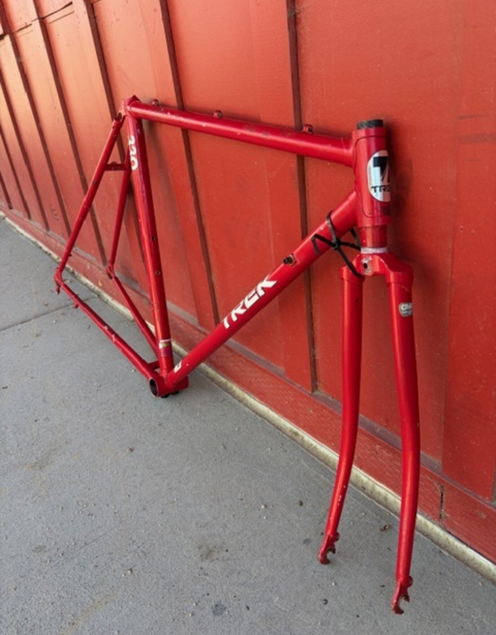 Trek 330 - 52cm - Red
