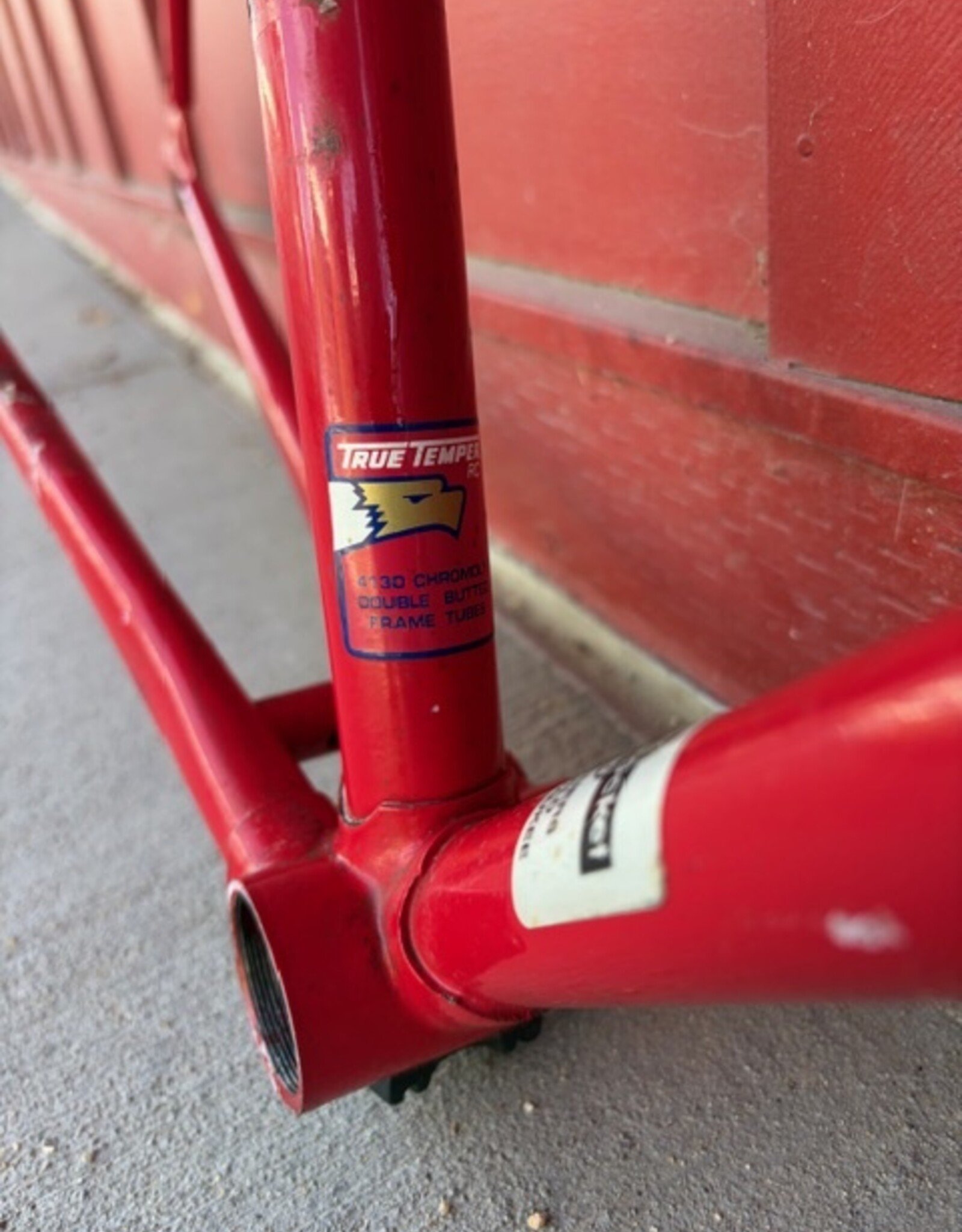 Trek 330 - 52cm - Red