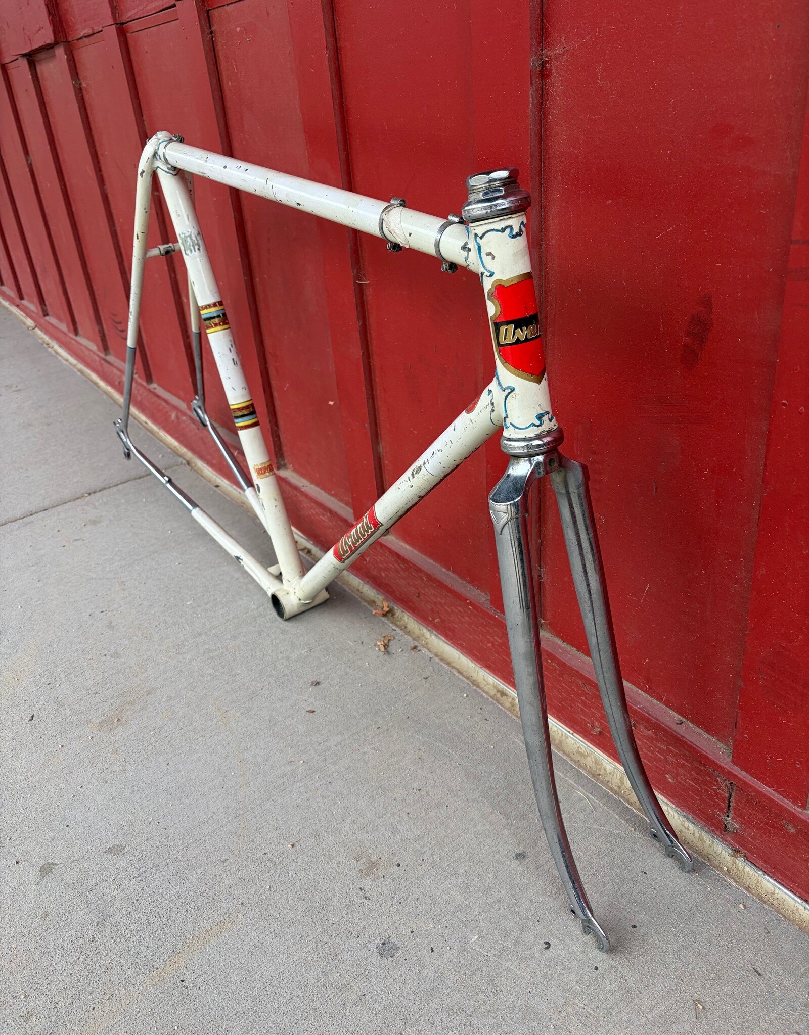 Avanti swiss frame - 56cm white red - Nervex Lugs