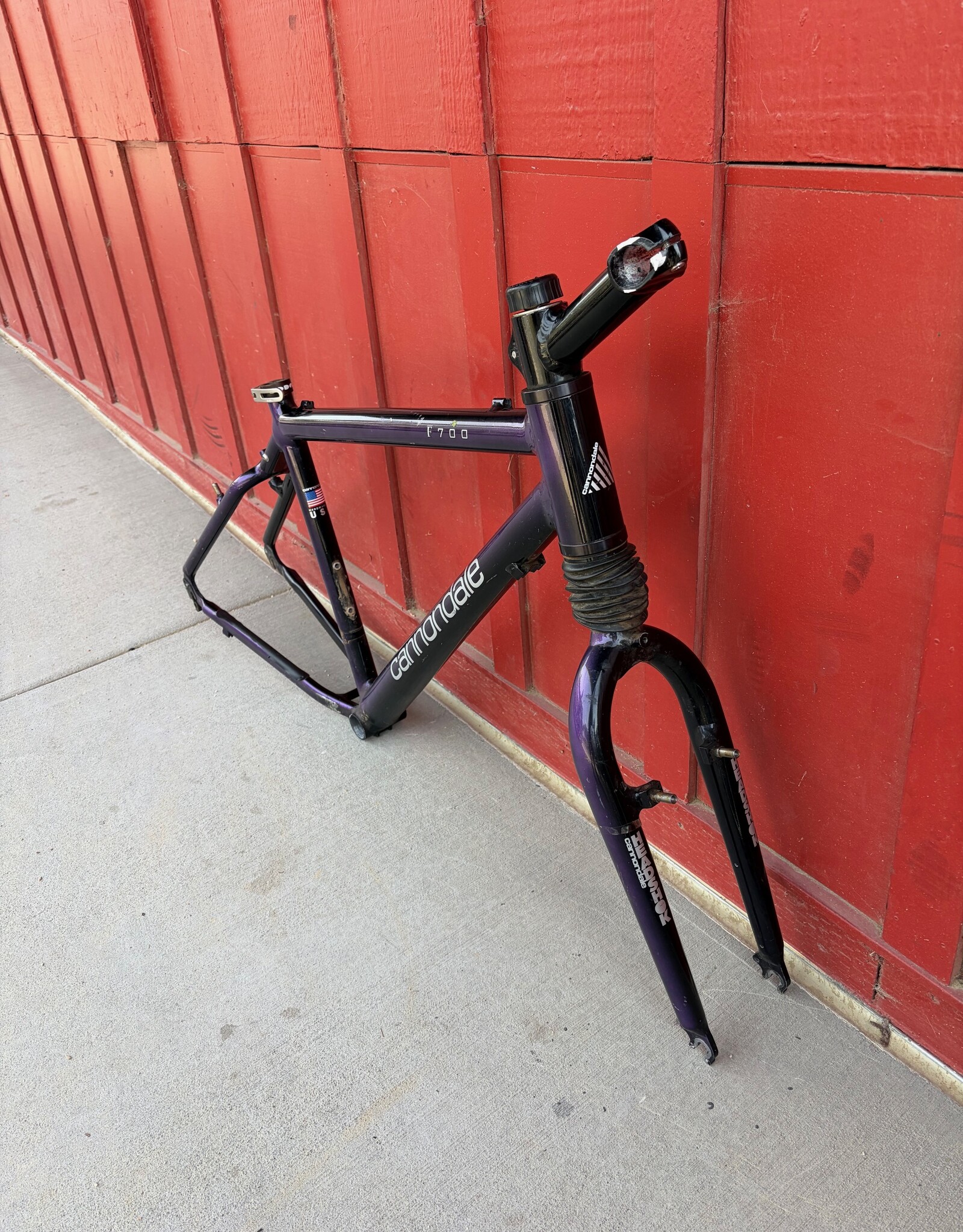 Cannondale F700 Frame purple 18"