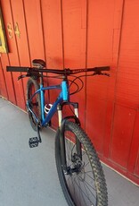 Giant Talon - Blue - 17in