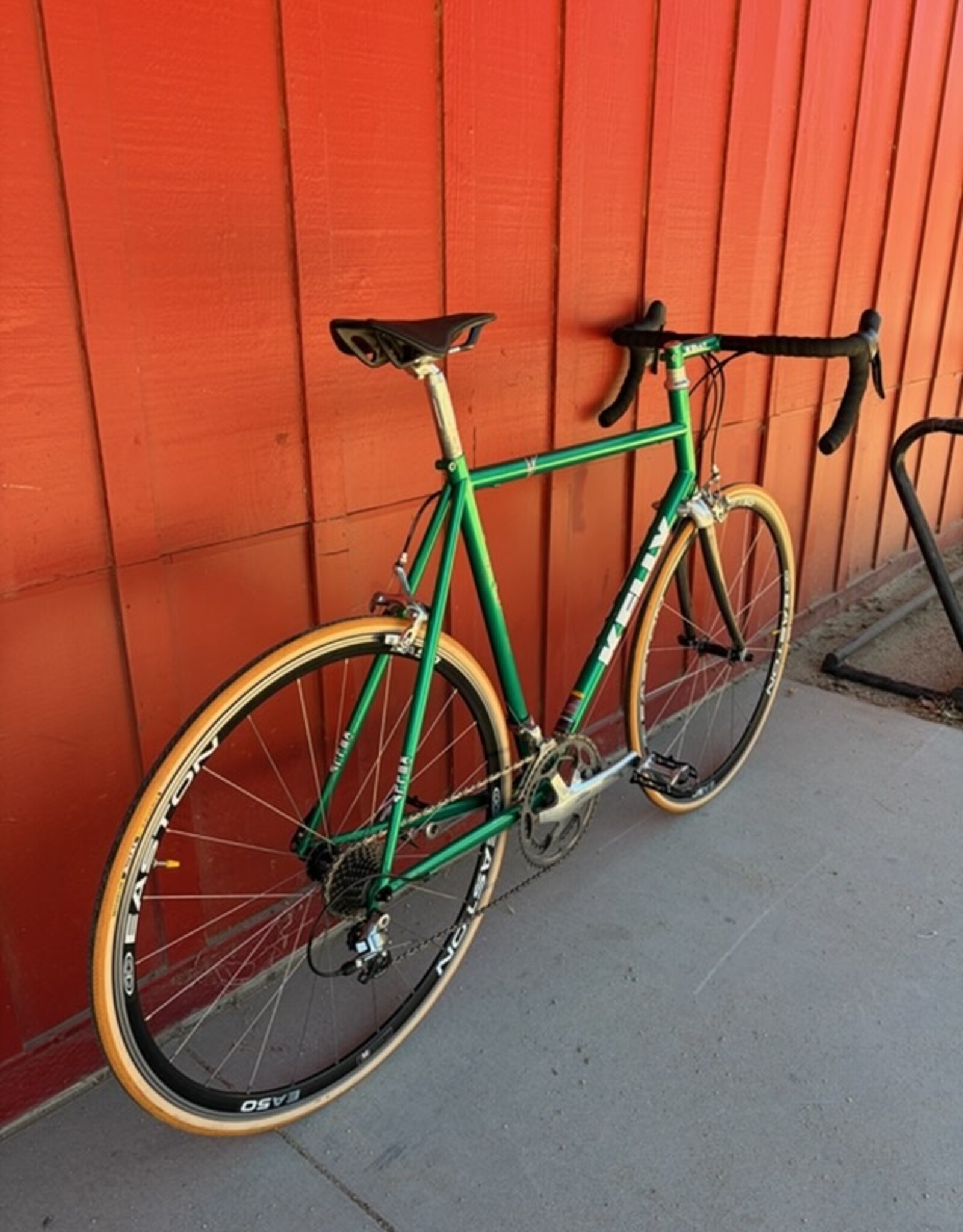 Kelly custom road bike - green - 56 TT 60 ST
