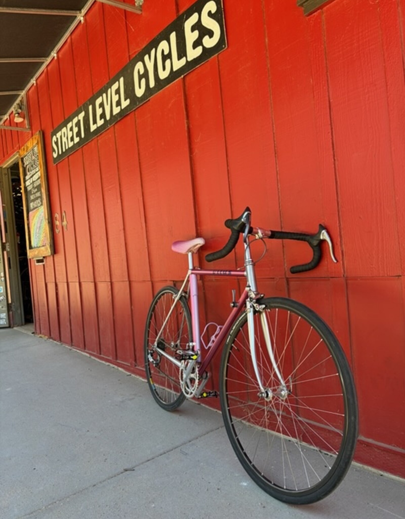 Vitus vintage road bike - 53cm - Pink Silver
