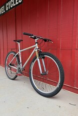 Specialized Stumpjumper - 17" Medium - Silver/ Orange accents