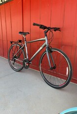 Trek 7.4 Hybrid Gray 20"