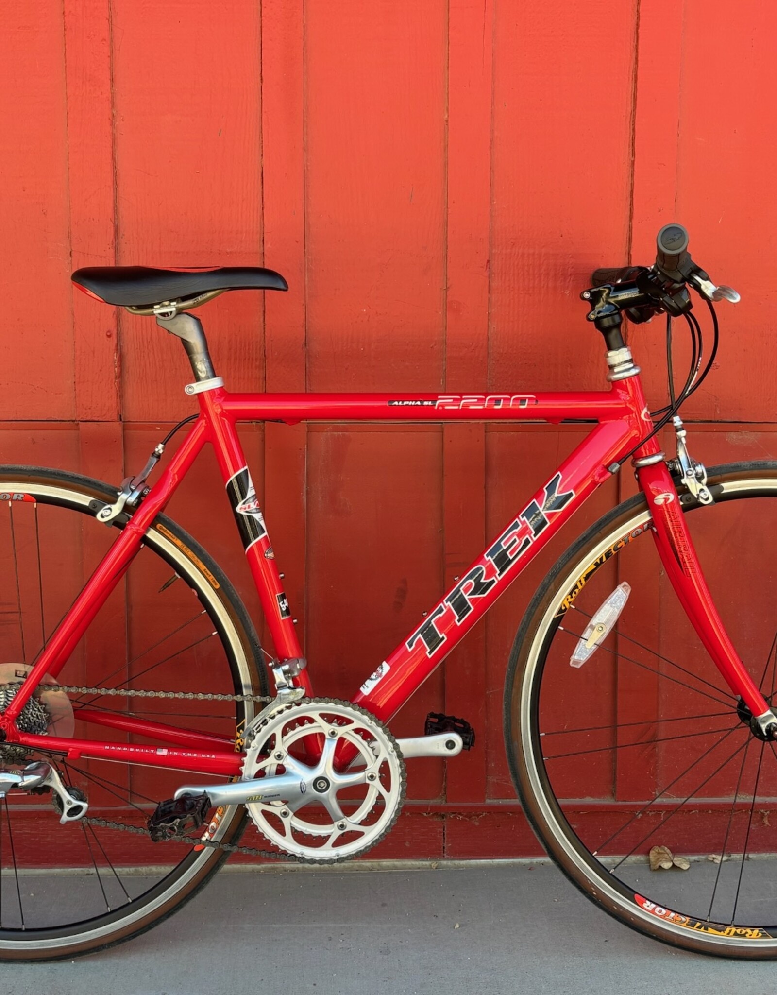 Trek 2200 flat bar 54cm red