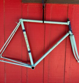 Pennine cycles road bike 56cm (repaint)