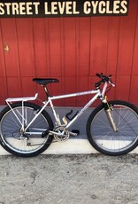 Specialized Stumpjumper (hardtail) - Md / 17 in - Silver w/purple