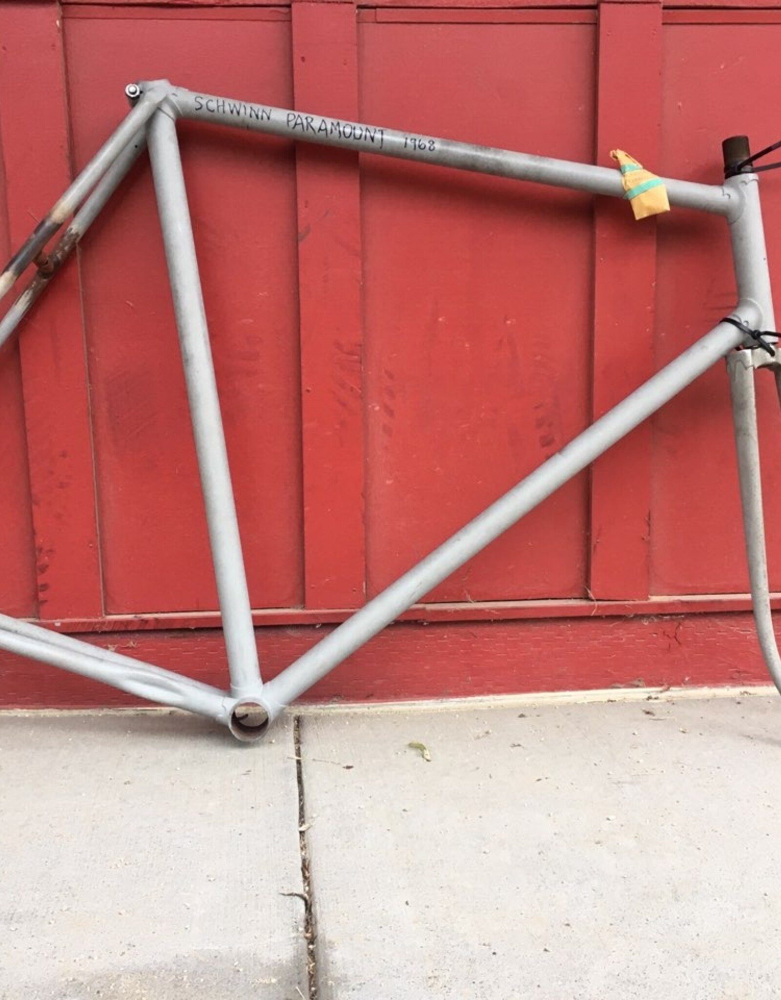 Schwinn Paramount grey 60cm