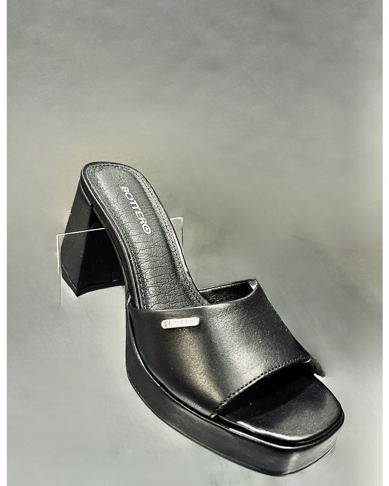 BOTTERO UMA Slide Sandal w/Block Heel