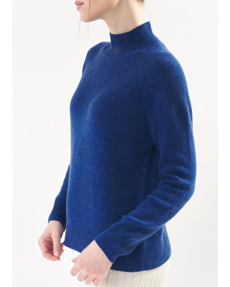 CASHMERE CLOUDS Textured Cashmere Mock Neck Sweater