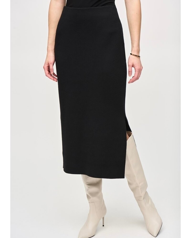 JOSEPH RIBKOFF Straight Knit Skirt w/Slit
