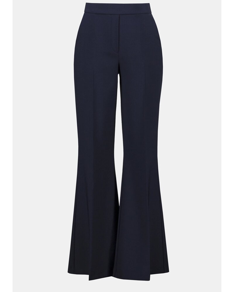 JOSEPH RIBKOFF Lux Twill Flared Pull-On Pants