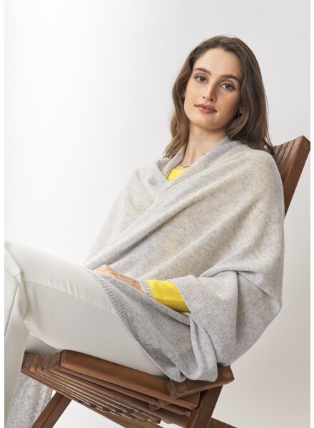 CASHMERE CLOUDS Cashmere Wrap