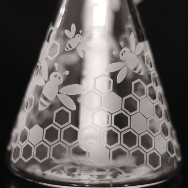 MK Glass Frosted Bee Beaker