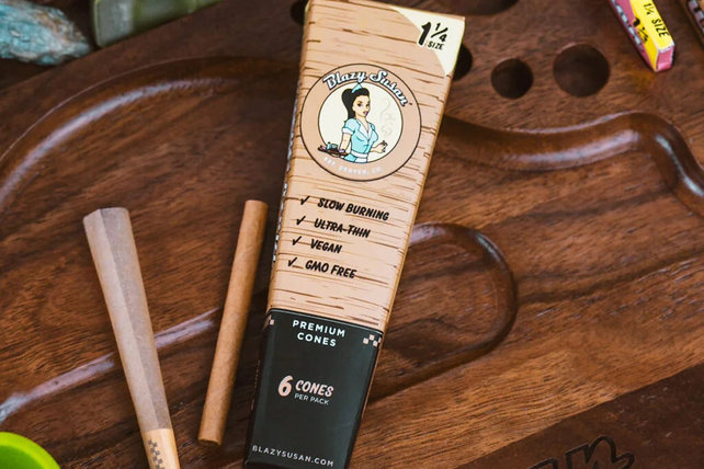 Blazy Susan Unbleached Cones