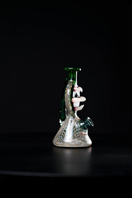 Dawg House Glass 6" Eye Tooth Rig