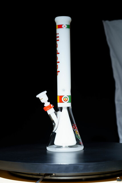 Illadelph 19" Collins Beaker Rasta