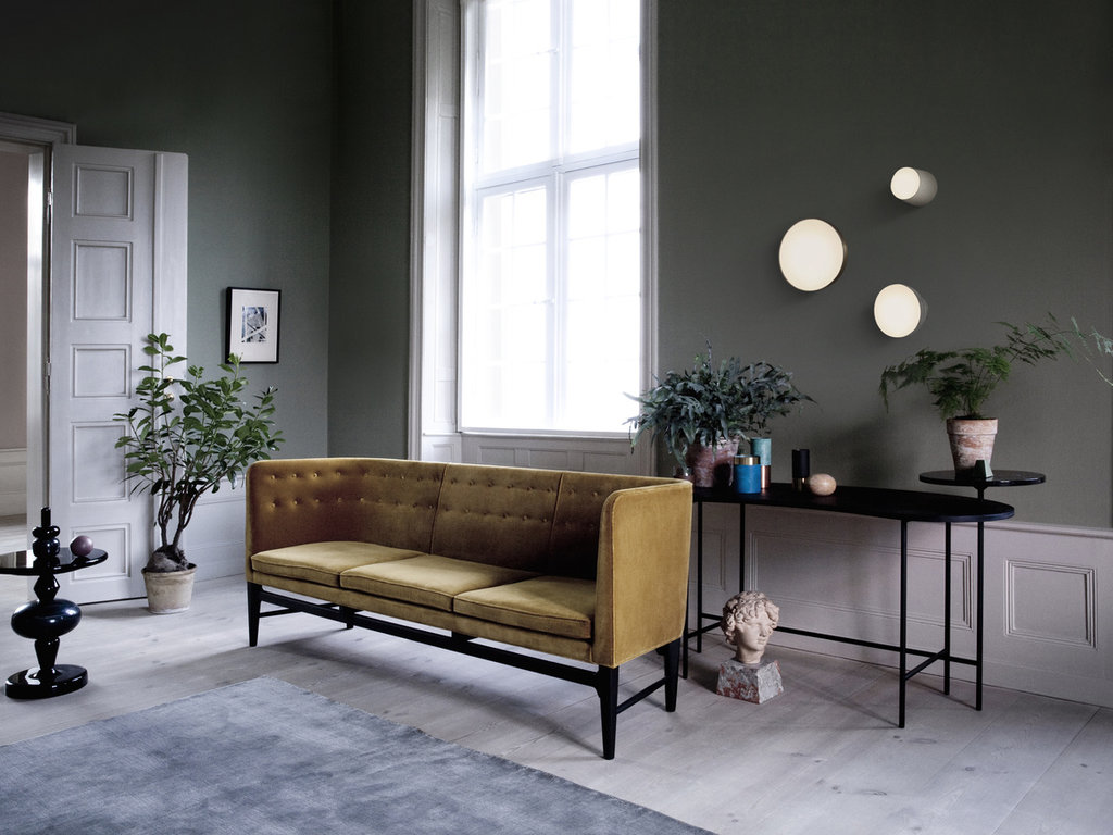 Arne Jacobsen for &Tradition Mayor Sofa AJ5