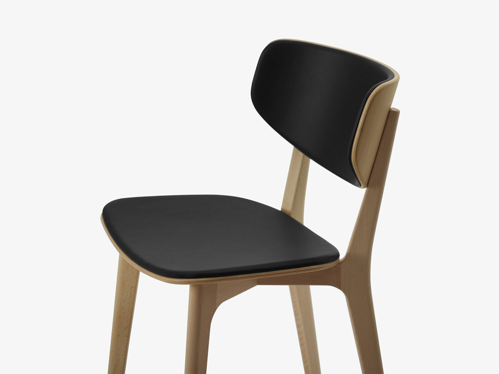 Naoto Fukasawa for Maruni Roundish Chair