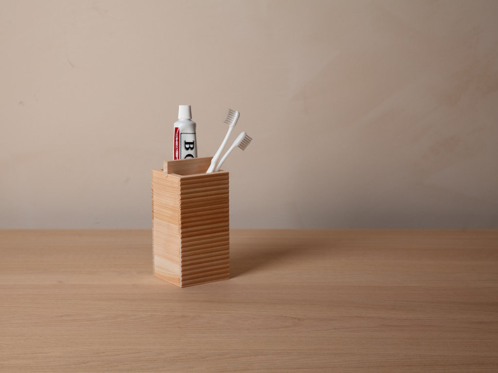 Tosaryu Hinoki Toothbrush Holder