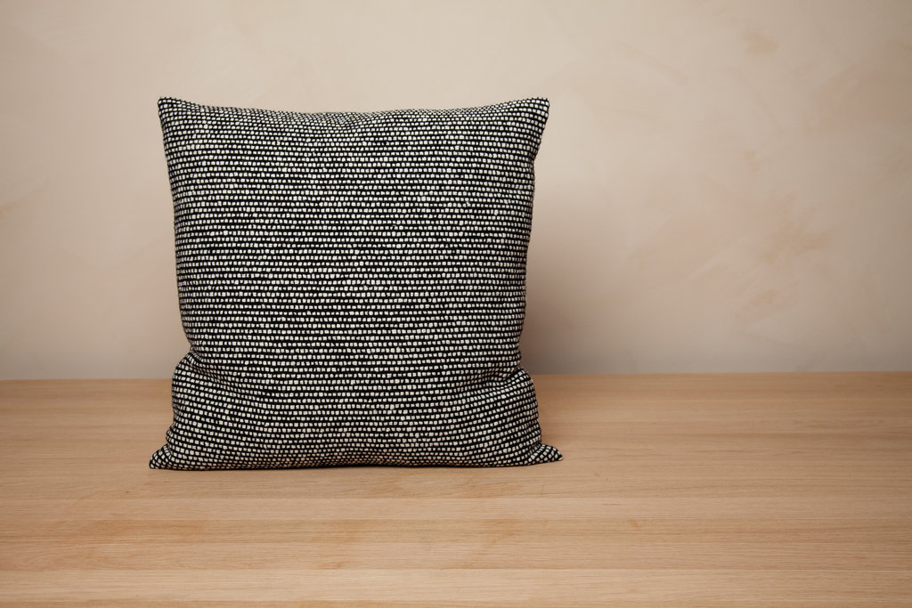 Tweed Emphasize Cushion (Monochrome II)