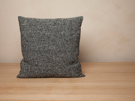 Tweed Emphasize Cushion (Monochrome II)