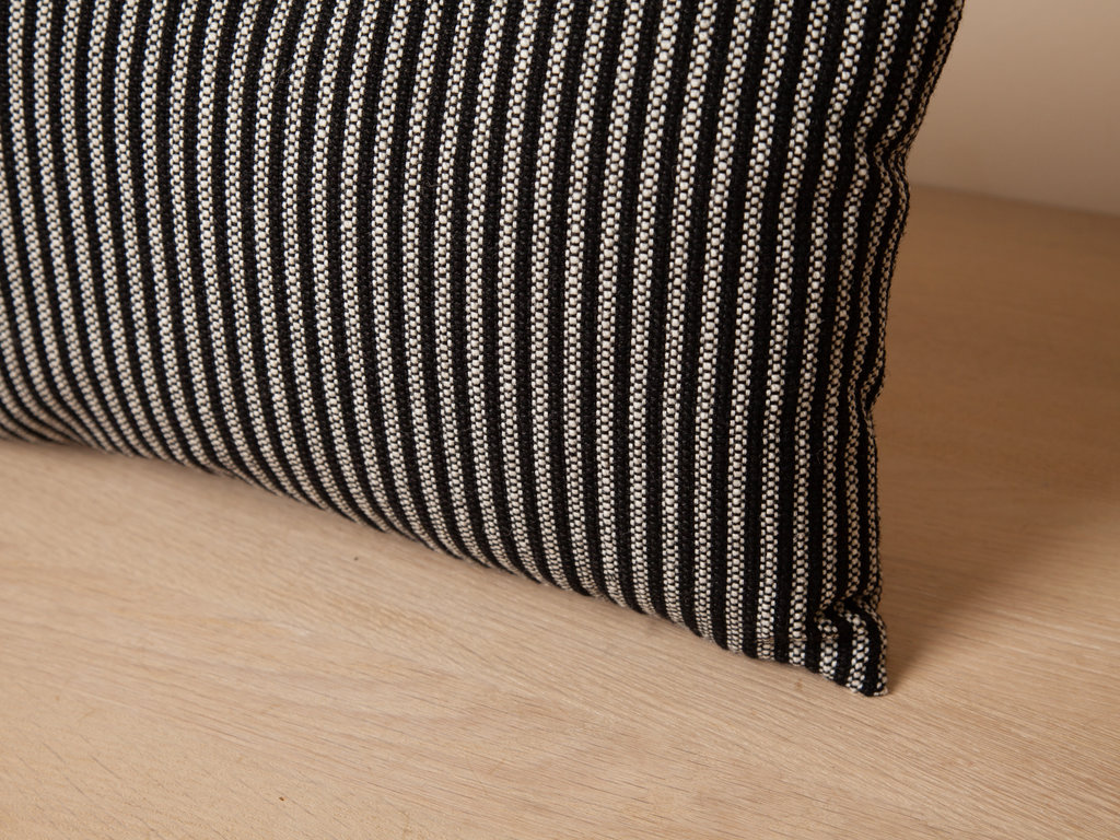 Mourne Textiles Stripe Cushion (Black and White)