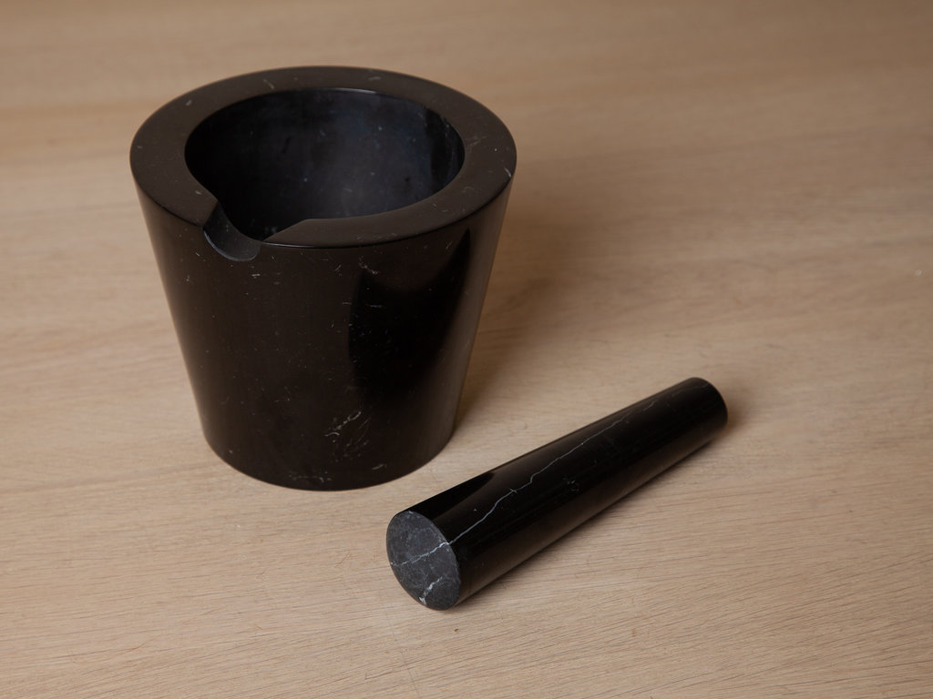 Mjölk Marble Mortar & Pestle